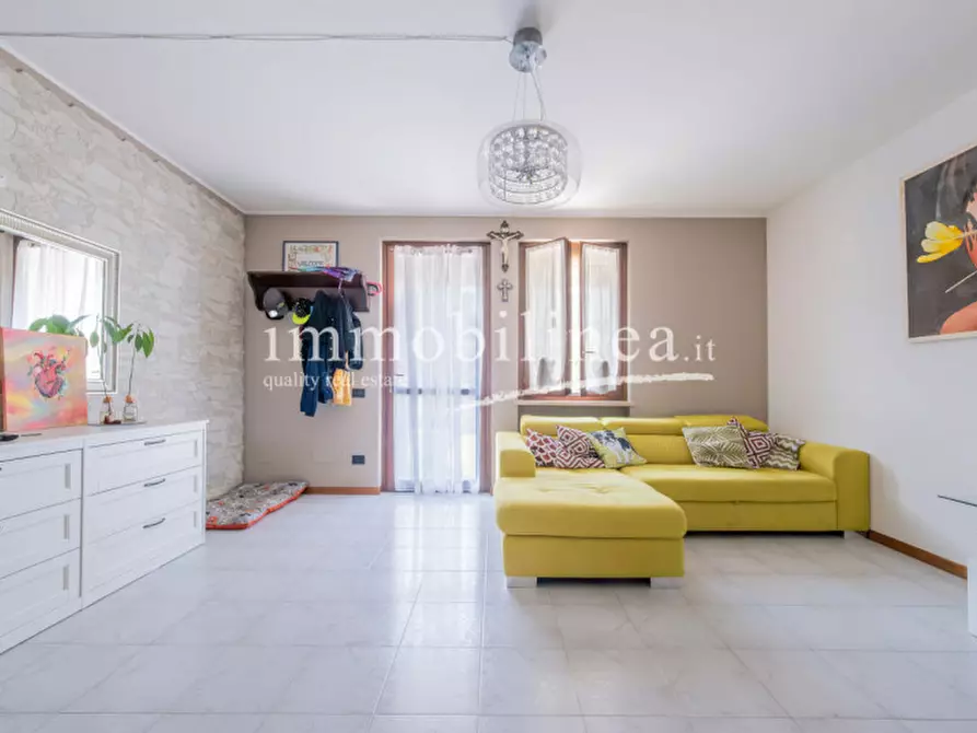 Immagine 6 di Casa bifamiliare in vendita  in Via del Lavoro a Castelnuovo Del Garda