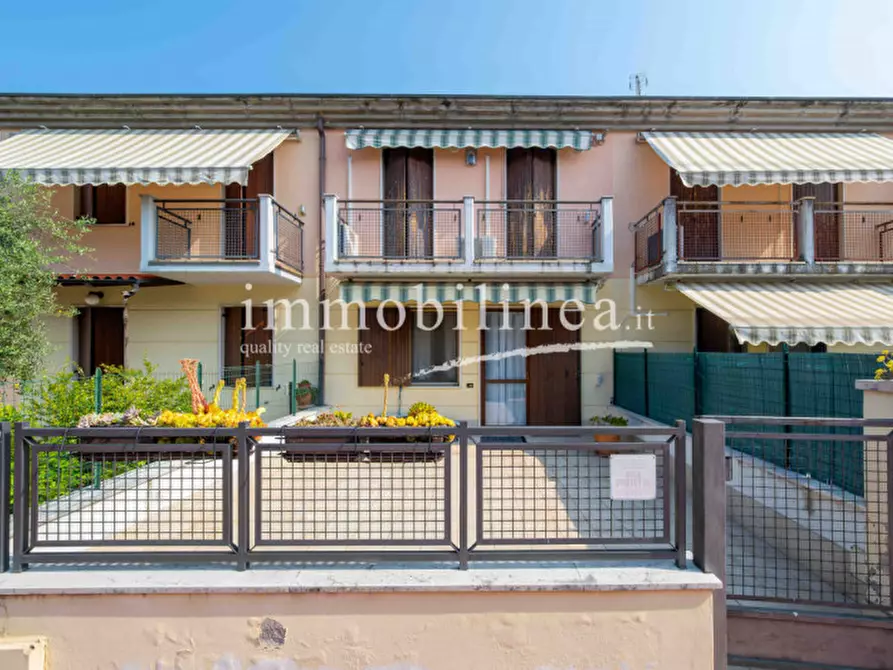 Immagine 35 di Casa bifamiliare in vendita  in Via del Lavoro a Castelnuovo Del Garda