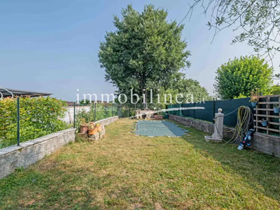 Immagine 38 di Casa bifamiliare in vendita  in Via del Lavoro a Castelnuovo Del Garda