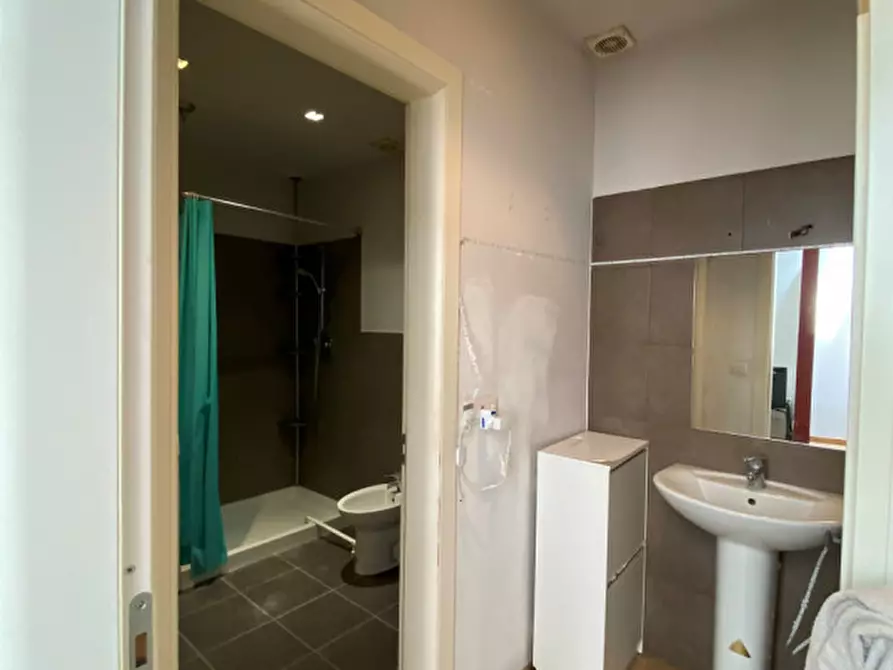 Immagine 7 di Loft/Open space in vendita  in Via Terni, 12 a Torino