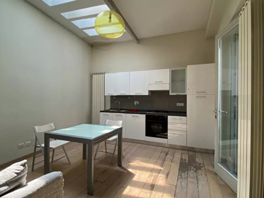 Immagine 12 di Loft/Open space in vendita  in Via Terni, 12 a Torino