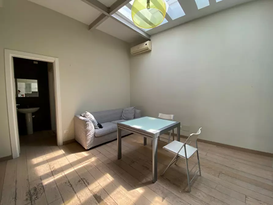 Immagine 15 di Loft/Open space in vendita  in Via Terni, 12 a Torino