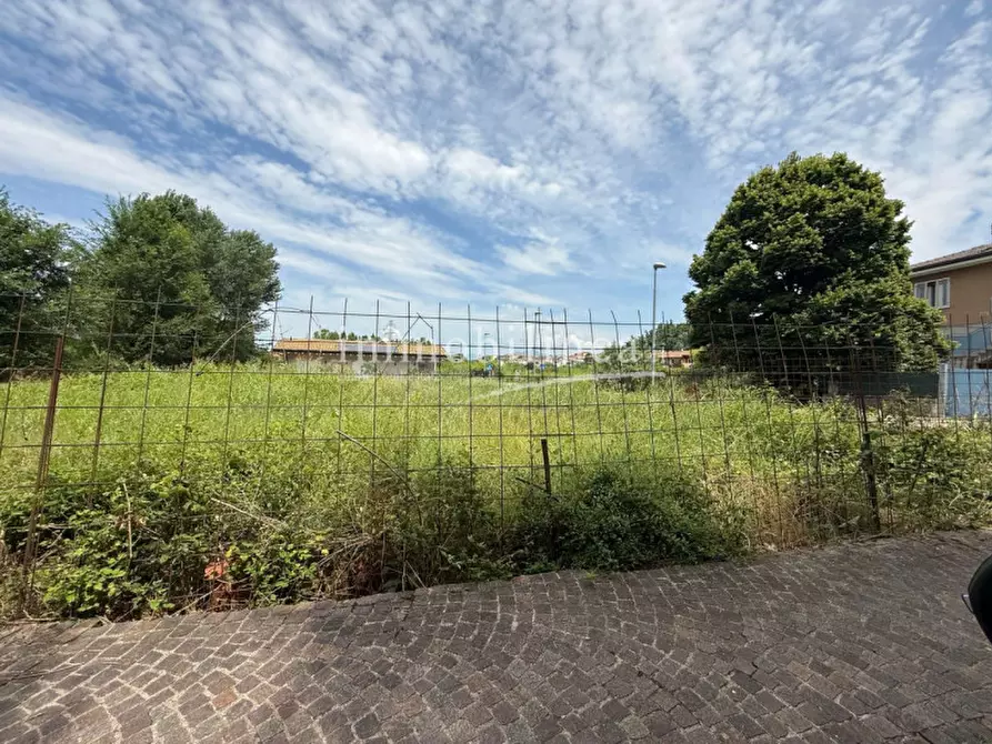 Immagine 12 di Villa in vendita  in Via Pozze a Castelnuovo Del Garda