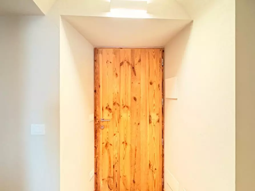 Immagine 15 di Appartamento in vendita  in Via Venezia a Ossana