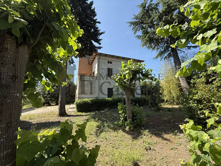 Immagine 3 di Casa indipendente in vendita  in Via Nazionale a Castiglione Del Lago