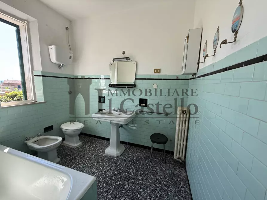 Immagine 21 di Casa indipendente in vendita  in Via Nazionale a Castiglione Del Lago