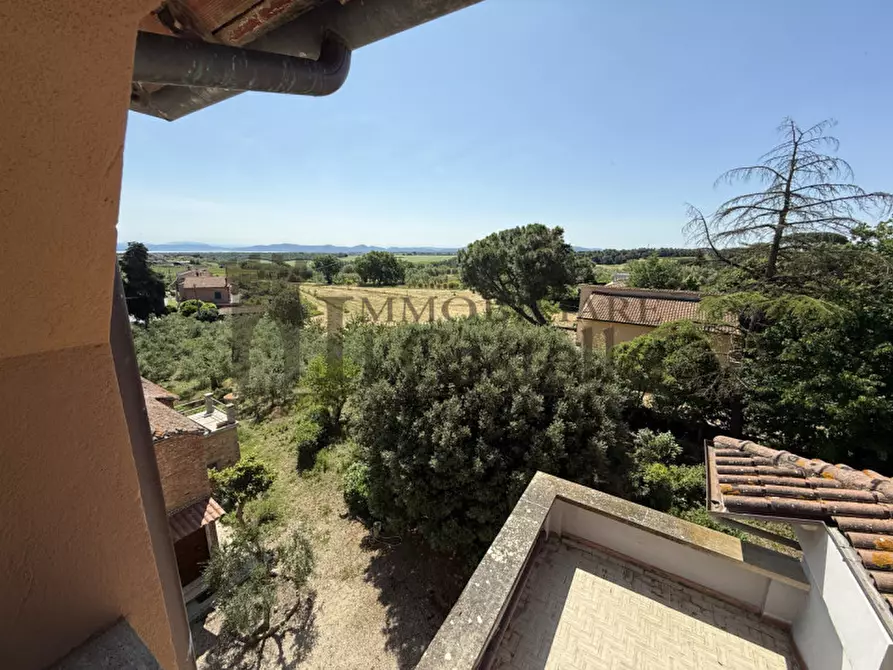 Immagine 35 di Casa indipendente in vendita  in Via Nazionale a Castiglione Del Lago