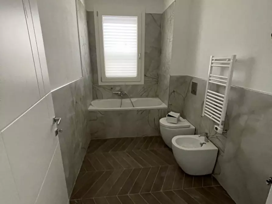 Immagine 4 di Appartamento in vendita  a Suzzara