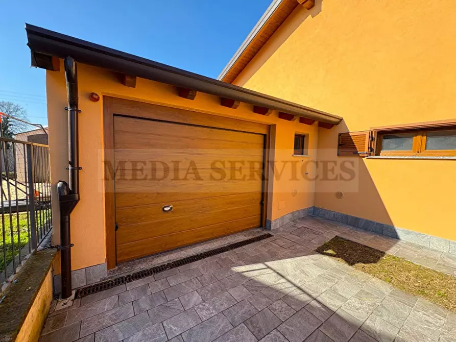 Immagine 9 di Villa in vendita  in via Roma n° 35 a Gropello Cairoli