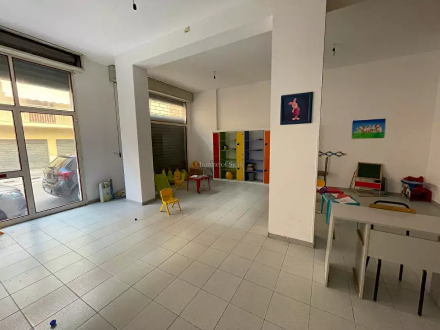 Immagine 9 di Ufficio in vendita  a Pozzallo