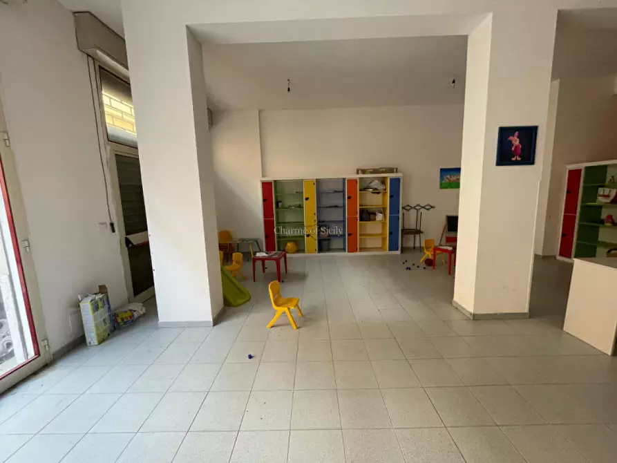 Immagine 10 di Ufficio in vendita  a Pozzallo