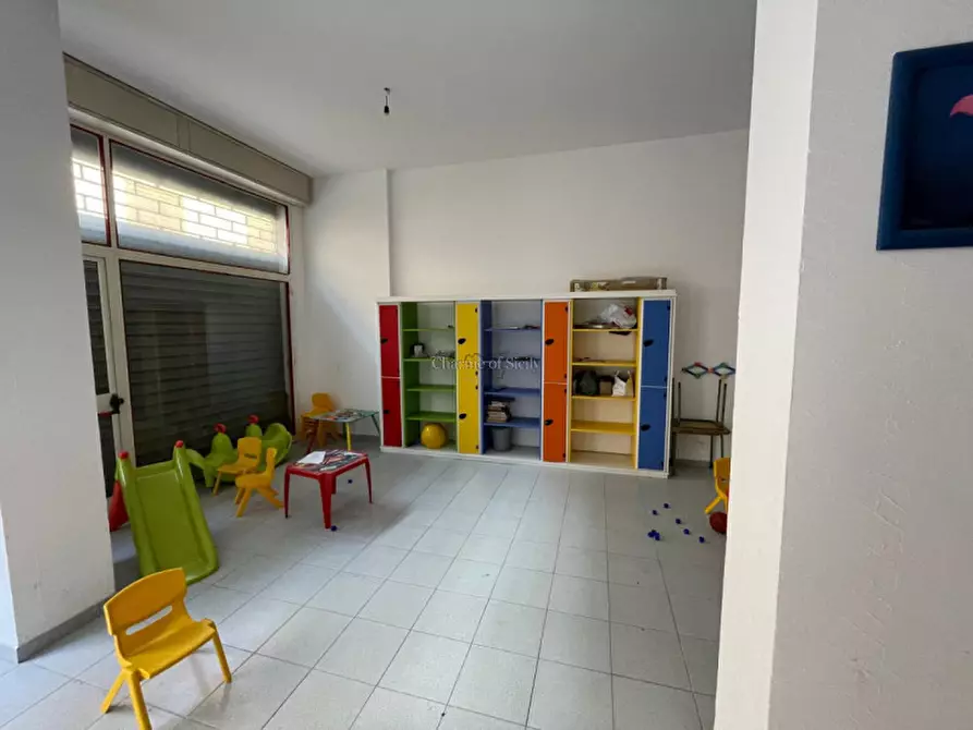 Immagine 15 di Ufficio in vendita  a Pozzallo