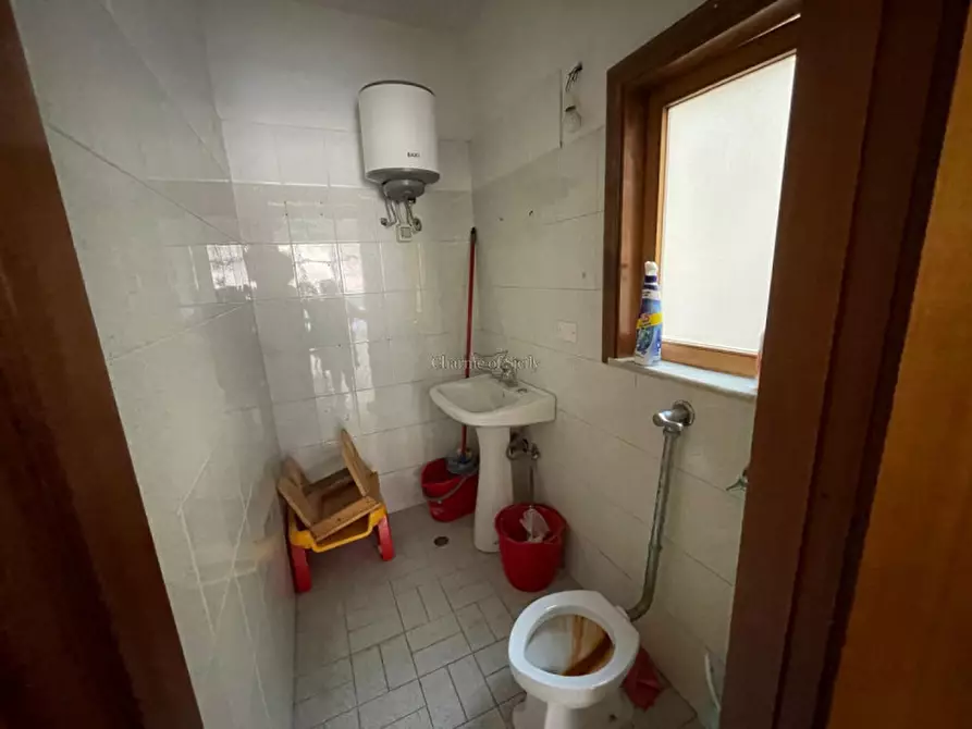 Immagine 19 di Ufficio in vendita  a Pozzallo