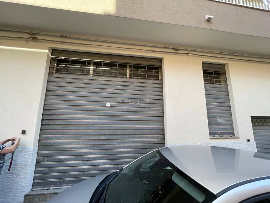 Immagine 21 di Ufficio in vendita  a Pozzallo
