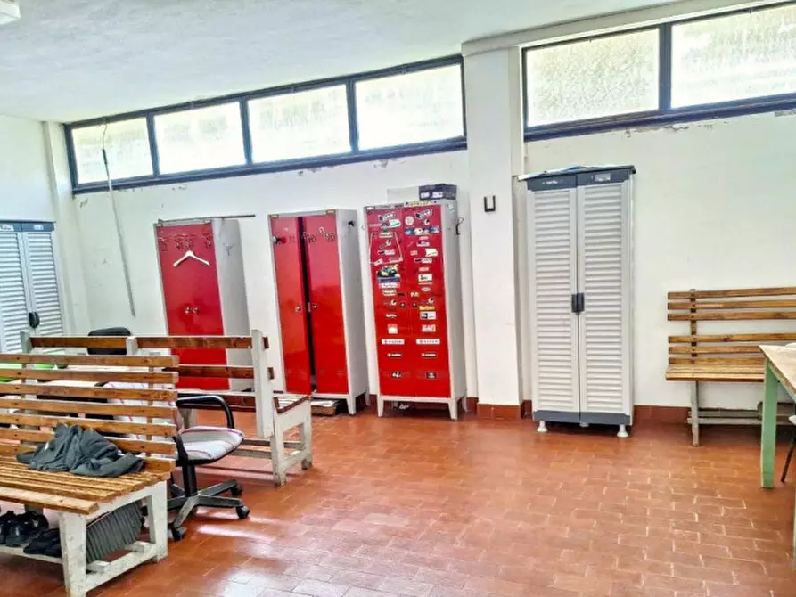 Immagine 5 di Capannone industriale in vendita  in Zona Industriale Macchiarededu , Uta CA, Italia a Uta