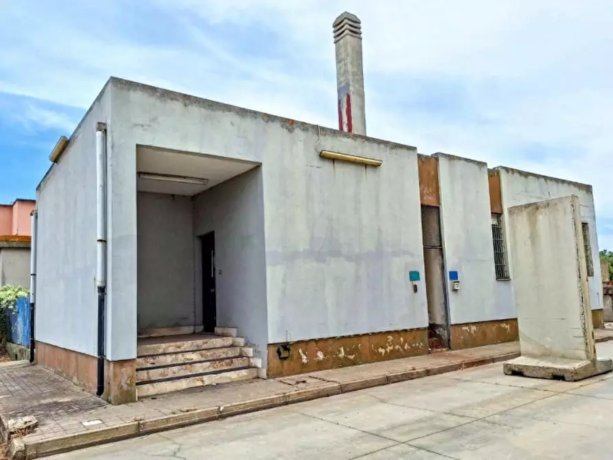 Immagine 26 di Capannone industriale in vendita  in Zona Industriale Macchiarededu , Uta CA, Italia a Uta