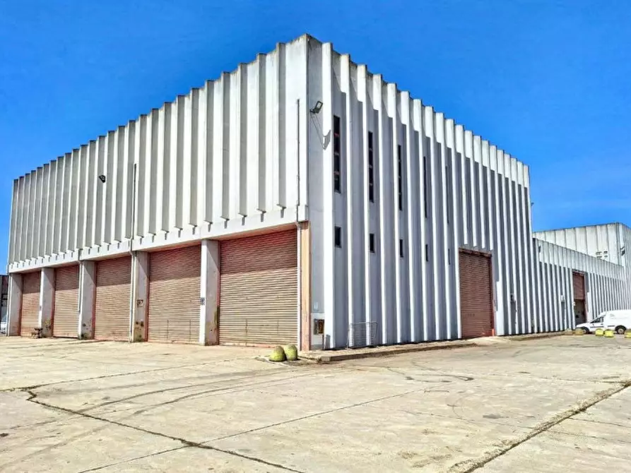 Immagine 10 di Capannone industriale in vendita  in Via delle Miniere, Elmas CA, Italia a Elmas