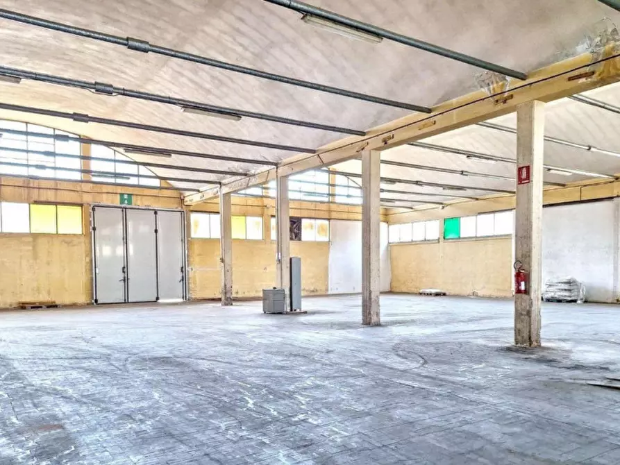 Immagine 21 di Capannone industriale in vendita  in Via delle Miniere, Elmas CA, Italia a Elmas
