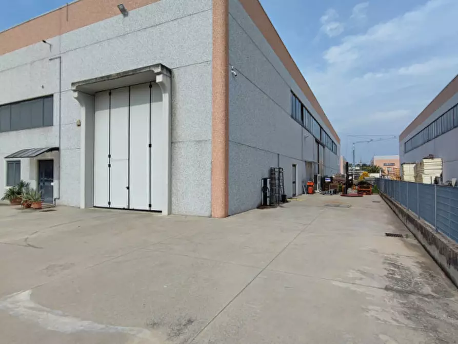 Immagine 8 di Capannone industriale in vendita  in via dei marmisti a Pastrengo