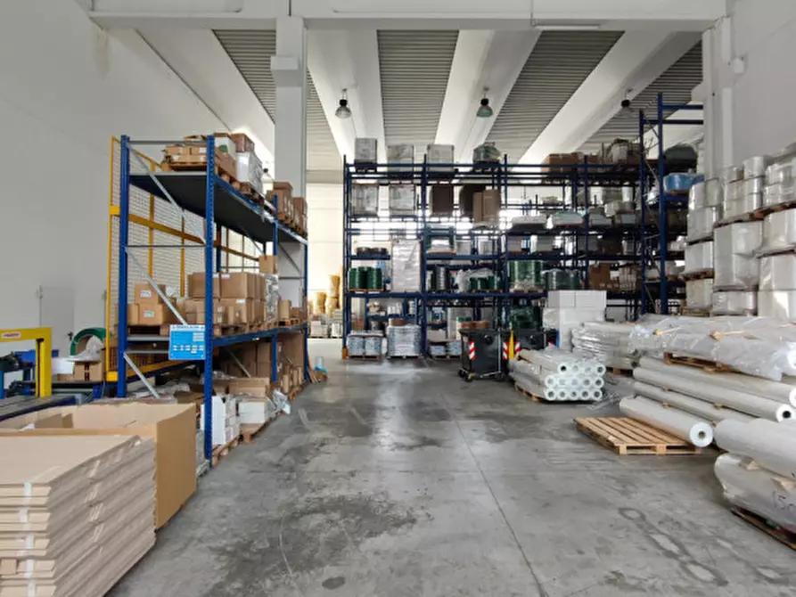Immagine 13 di Capannone industriale in vendita  in via dei marmisti a Pastrengo