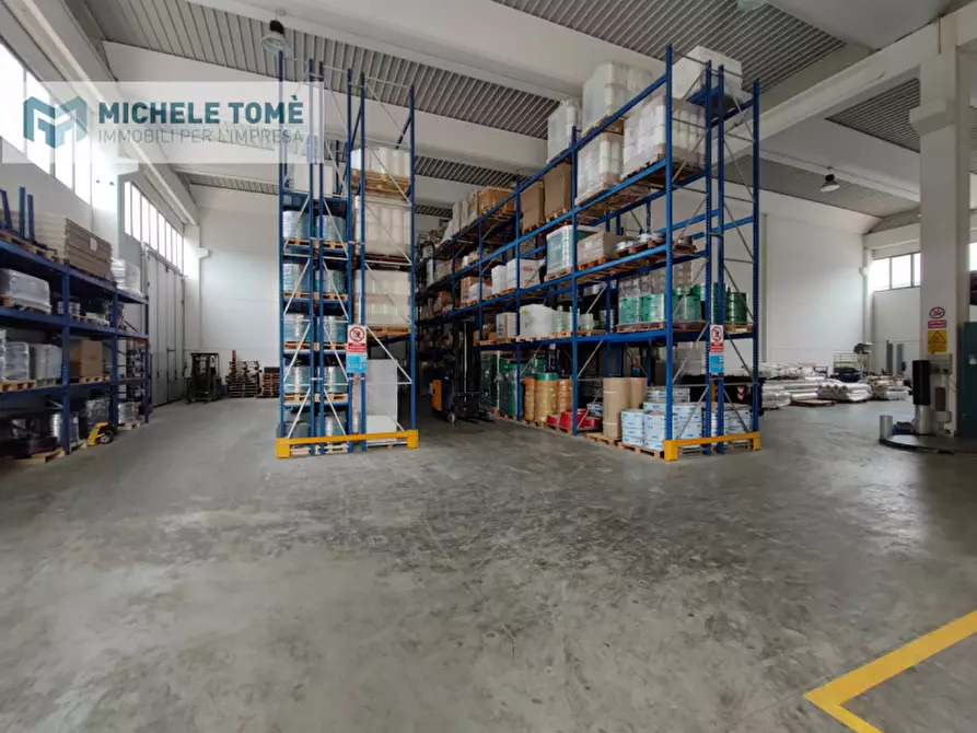 Immagine 26 di Capannone industriale in vendita  in via dei marmisti a Pastrengo