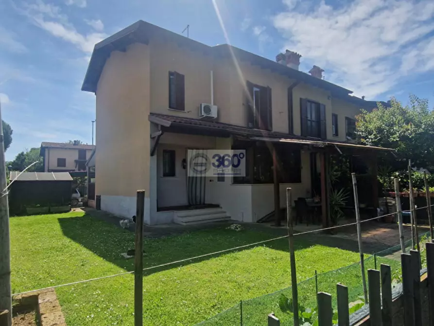 Immagine 1 di Villetta a schiera in vendita  in Via Pratolungo a Gussago