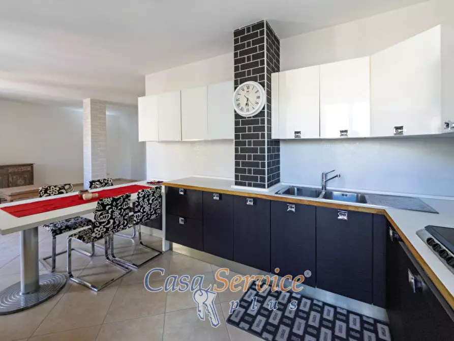 Immagine 2 di Appartamento in vendita  in Via Vittorio Emanuele II a Casarano