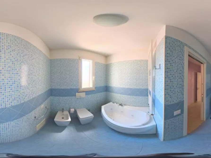 Immagine 12 di Appartamento in vendita  in Via Vittorio Emanuele II a Casarano