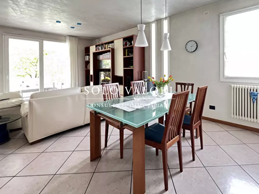 Immagine 10 di Casa bifamiliare in vendita  a Riese Pio x