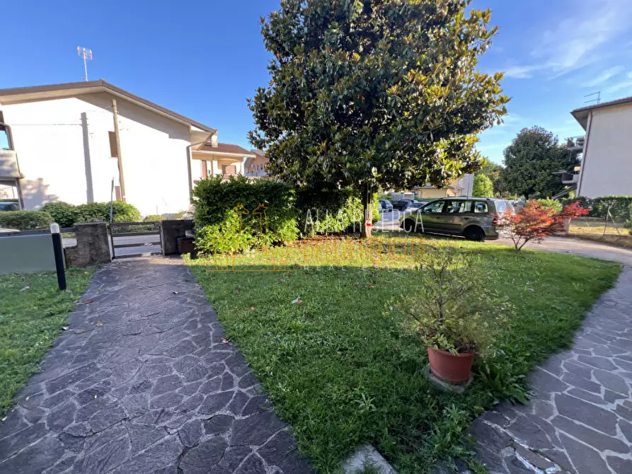 Immagine 3 di Appartamento in vendita  in Via Alcide De Gasperi a Marano Vicentino