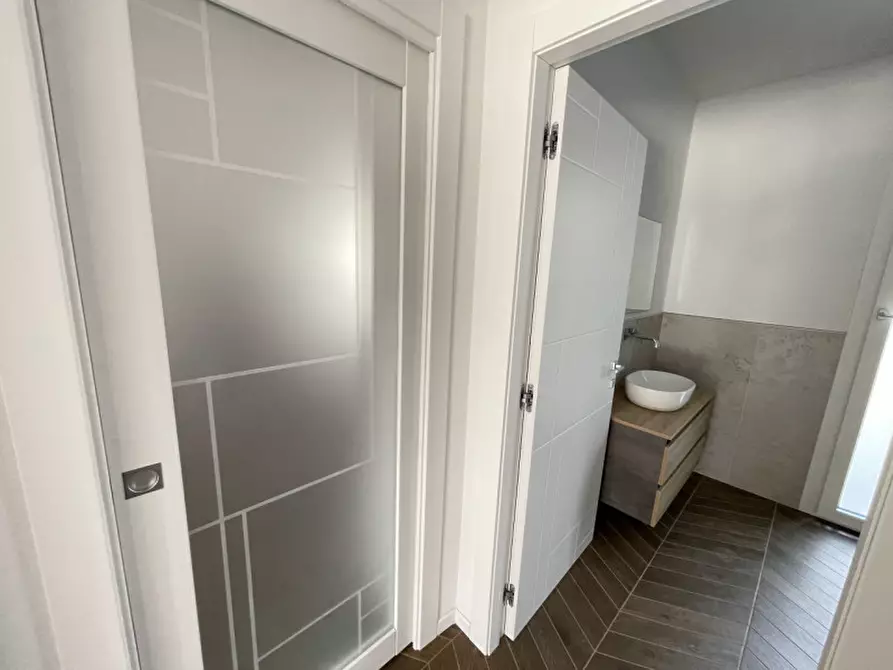 Immagine 10 di Casa bifamiliare in vendita  a Suzzara