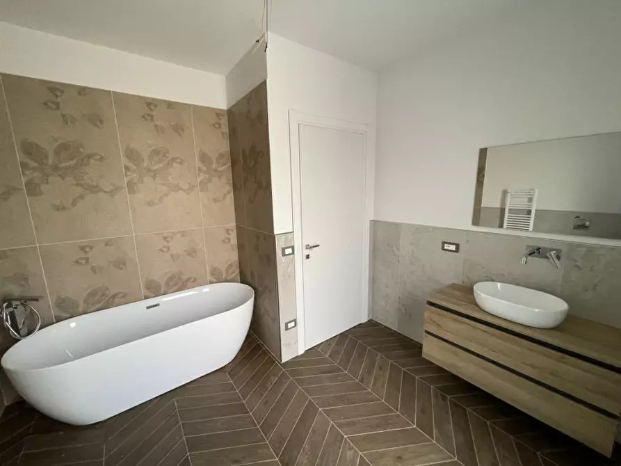 Immagine 12 di Casa bifamiliare in vendita  a Suzzara