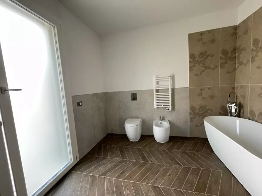 Immagine 16 di Casa bifamiliare in vendita  a Suzzara