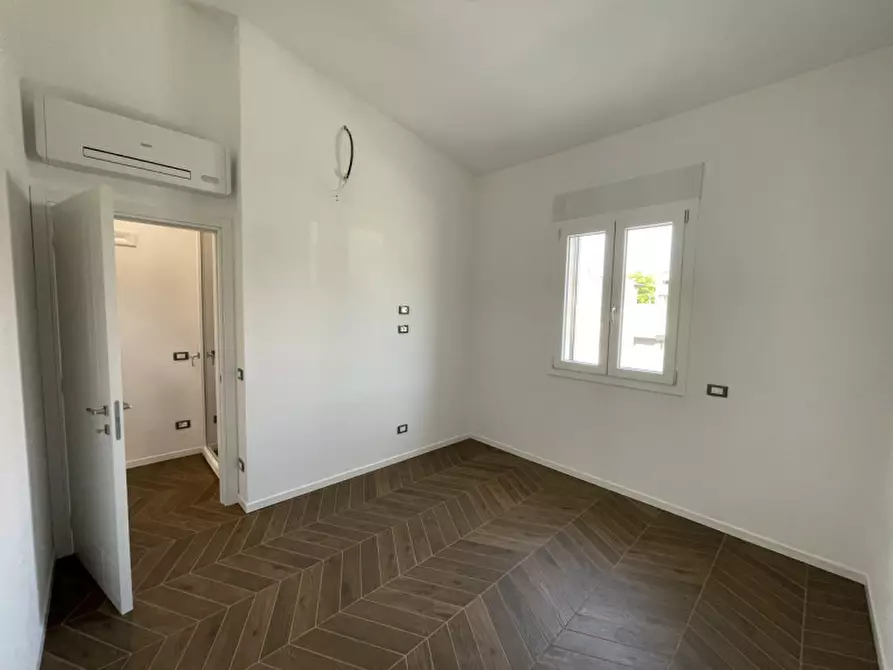 Immagine 29 di Casa bifamiliare in vendita  a Suzzara