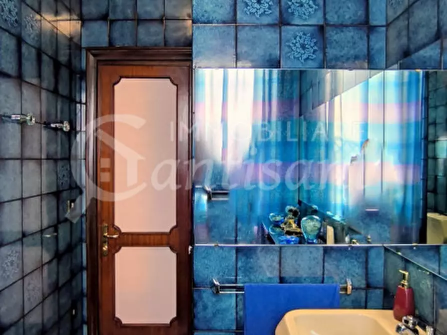 Immagine 13 di Appartamento in vendita  in Via Flavio Torello Baracchini a Firenze