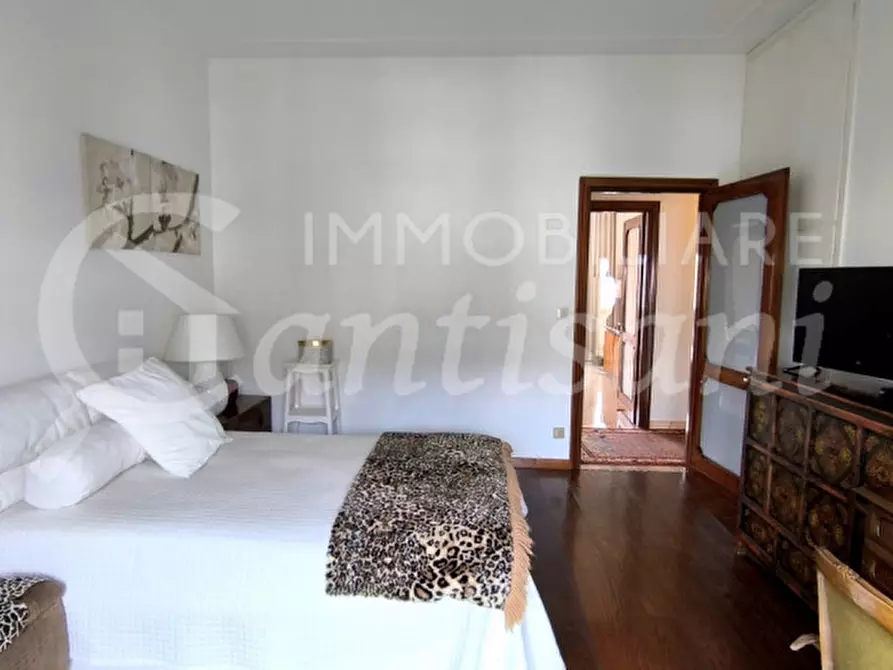 Immagine 15 di Appartamento in vendita  in Via Flavio Torello Baracchini a Firenze