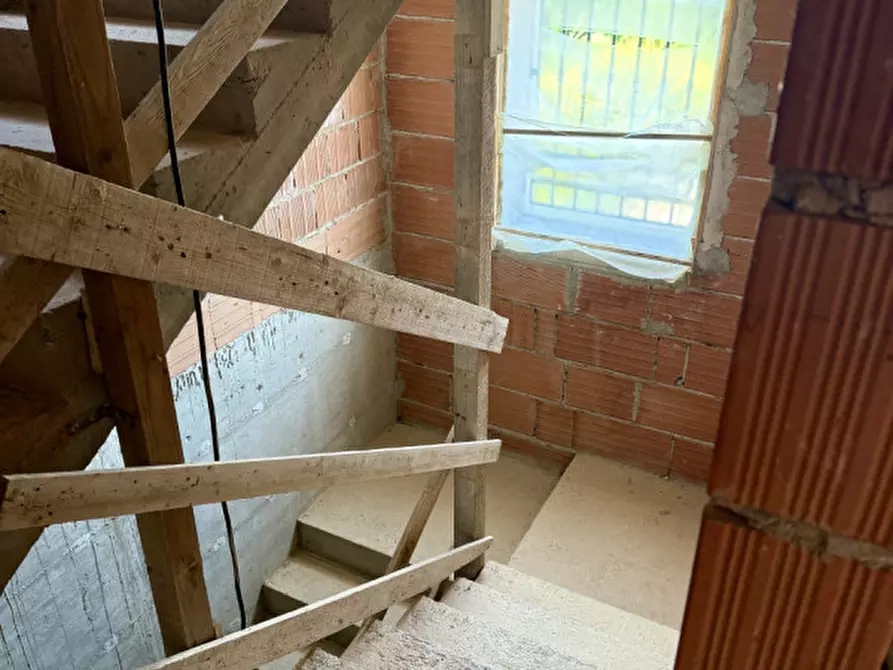 Immagine 5 di Casa bifamiliare in vendita  in Via Ca' Bianche a Baone