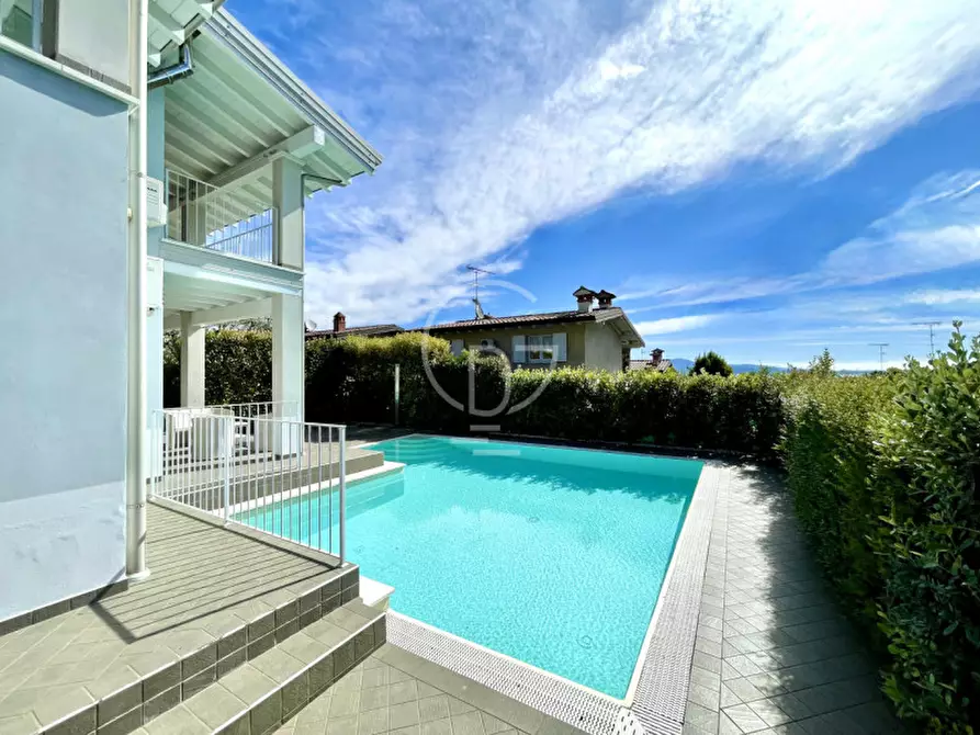 Immagine 4 di Villa in vendita  a Polpenazze Del Garda
