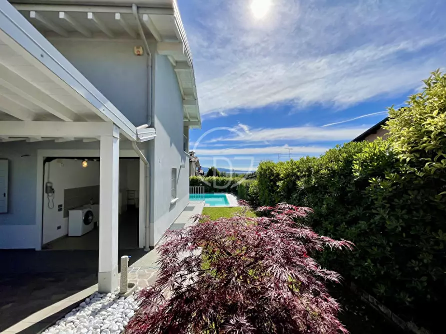 Immagine 10 di Villa in vendita  a Polpenazze Del Garda