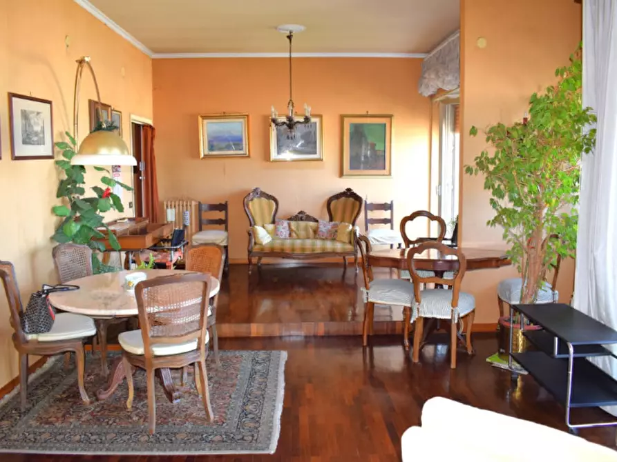 Immagine 4 di Appartamento in vendita  in Piazza Primo Maggio a Pescara