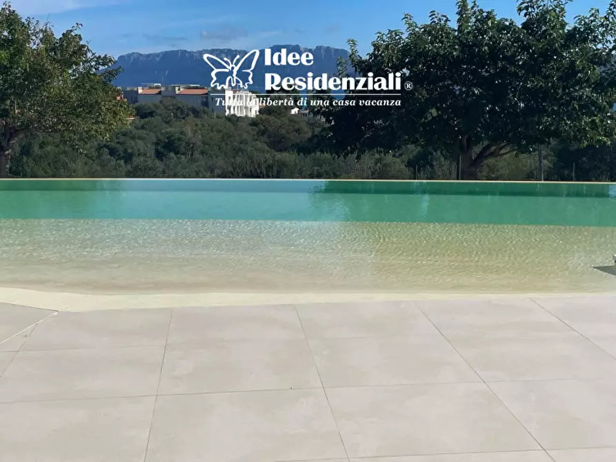 Immagine 6 di Appartamento in vendita  in via del Giglio a Olbia