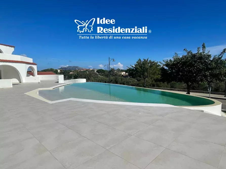 Immagine 11 di Appartamento in vendita  in via del Giglio a Olbia