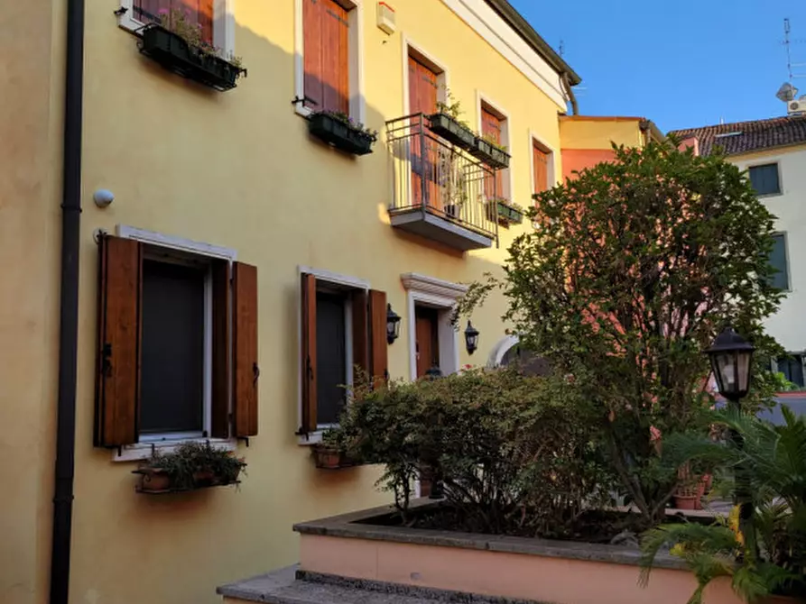 Immagine 38 di Appartamento in vendita  a Padova