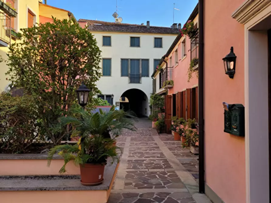 Immagine 39 di Appartamento in vendita  a Padova