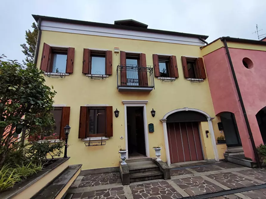 Immagine 44 di Appartamento in vendita  a Padova