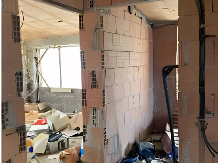 Immagine 8 di Appartamento in vendita  in VIA VALLE DI SCALVE SNC a Aprilia