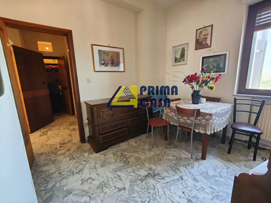 Immagine 3 di Appartamento in vendita  in Via Francesco Acri a Catanzaro