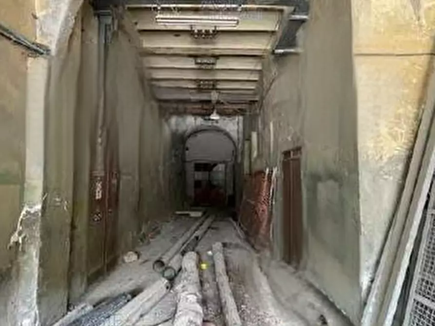 Immagine 9 di Laboratorio in vendita  in via Nazionale n. 140 a San Marcello Piteglio