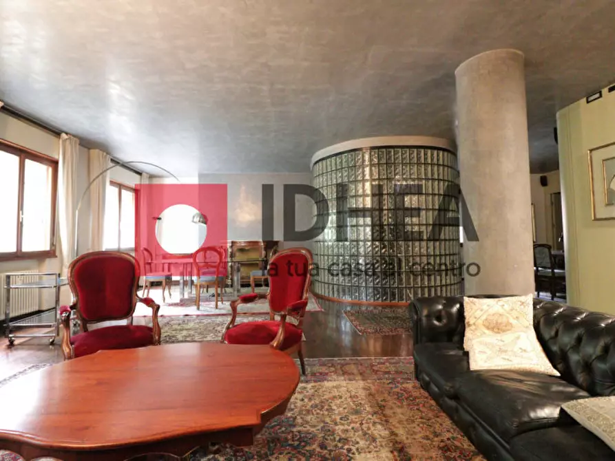 Immagine 2 di Appartamento in vendita  in Viale Gian Giacomo Felissent a Treviso