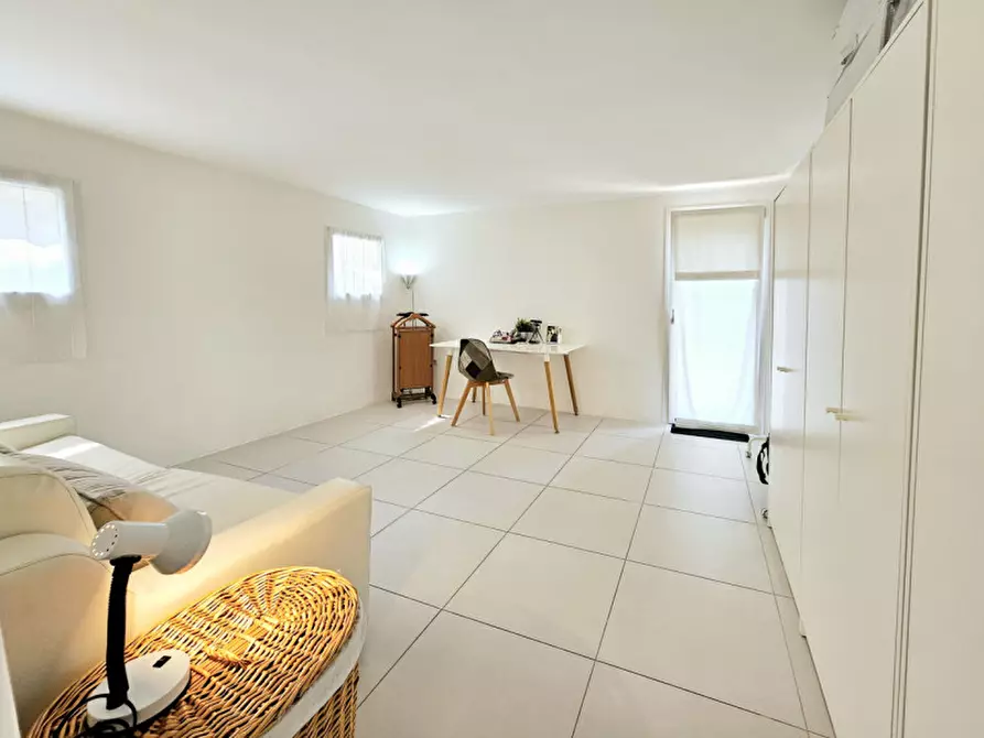 Immagine 8 di Casa indipendente in vendita  in VIA BROLO a Sant'urbano